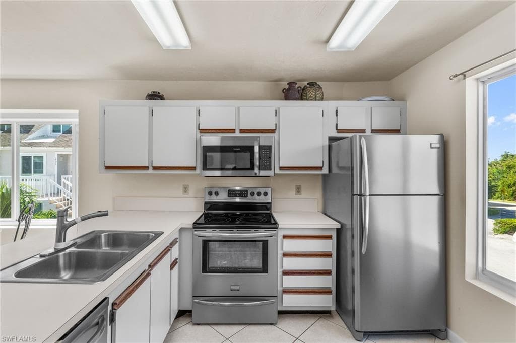 2155 San Marco Rd 2-204, Marco Island, FL 34145-3