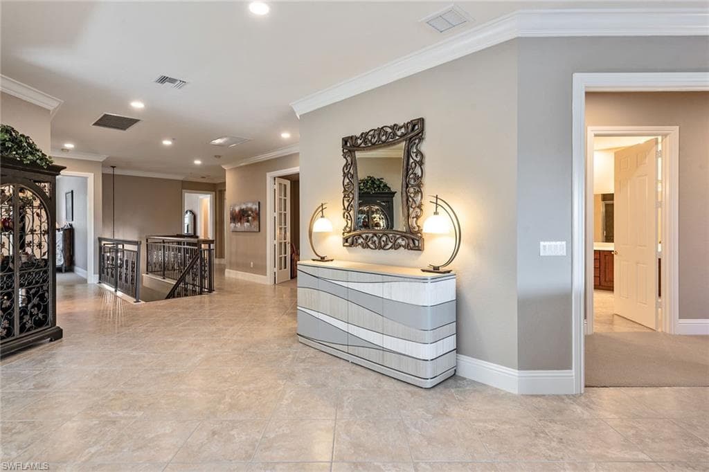 9284 Menaggio Ct 202, Naples, FL 34114-16