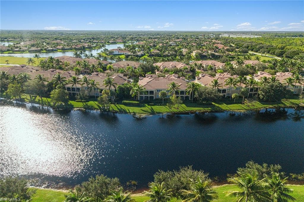 9284 Menaggio Ct 202, Naples, FL 34114-37