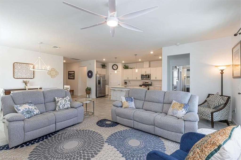 20265 Hartford Blvd, Estero, FL 33928-8