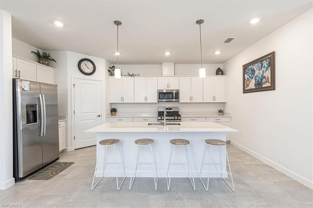 20265 Hartford Blvd, Estero, FL 33928-10