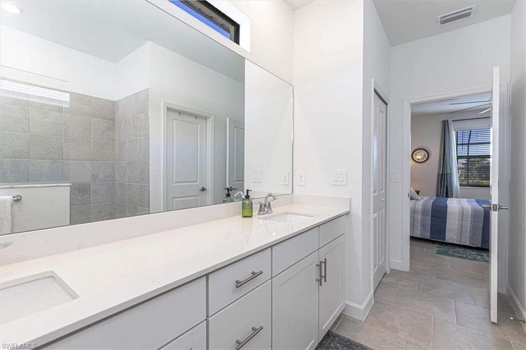 20265 Hartford Blvd, Estero, FL 33928-20