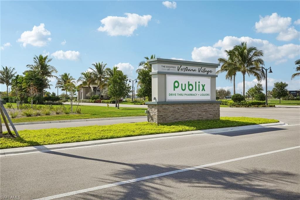 20265 Hartford Blvd, Estero, FL 33928-35