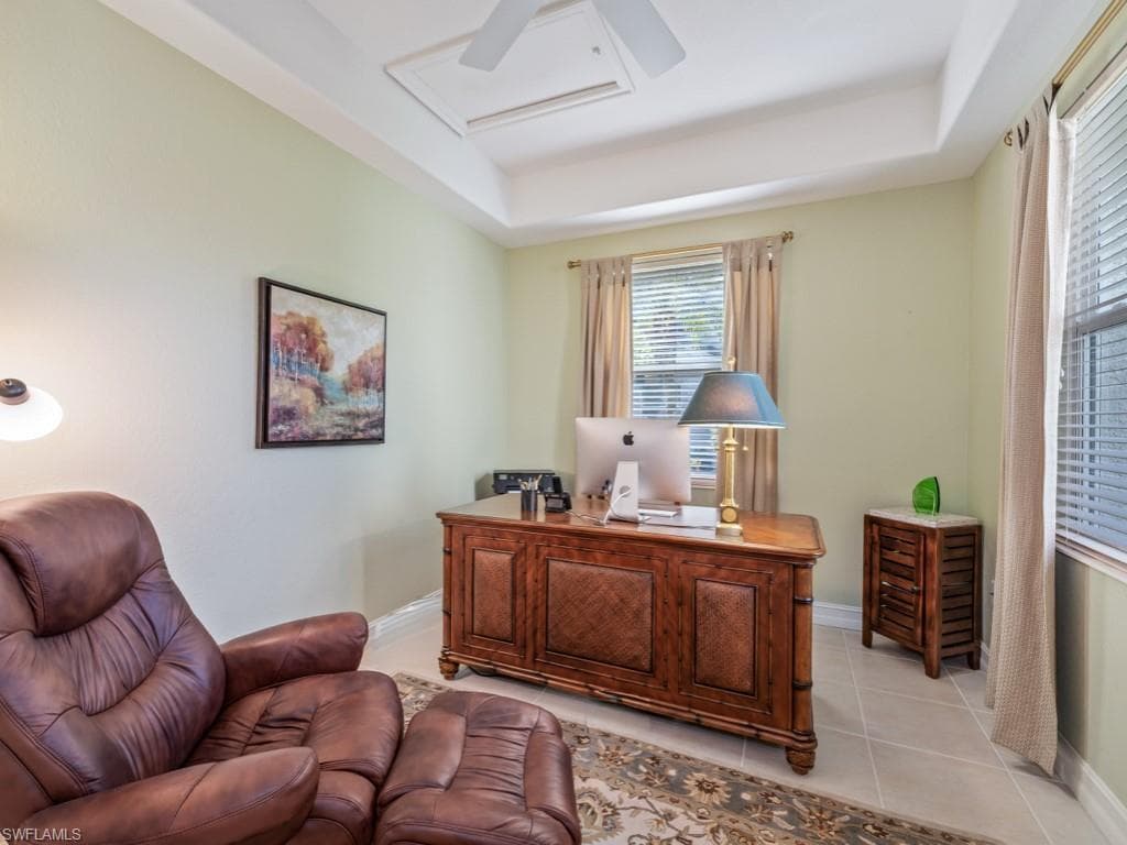 6049 Ashford Ln 201, Naples, FL 34110-15