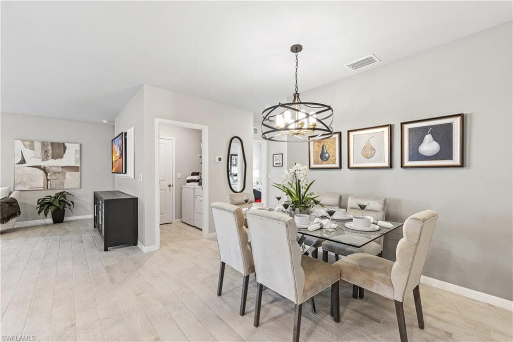 2704 28th Ave, Cape Coral, FL 33993-8