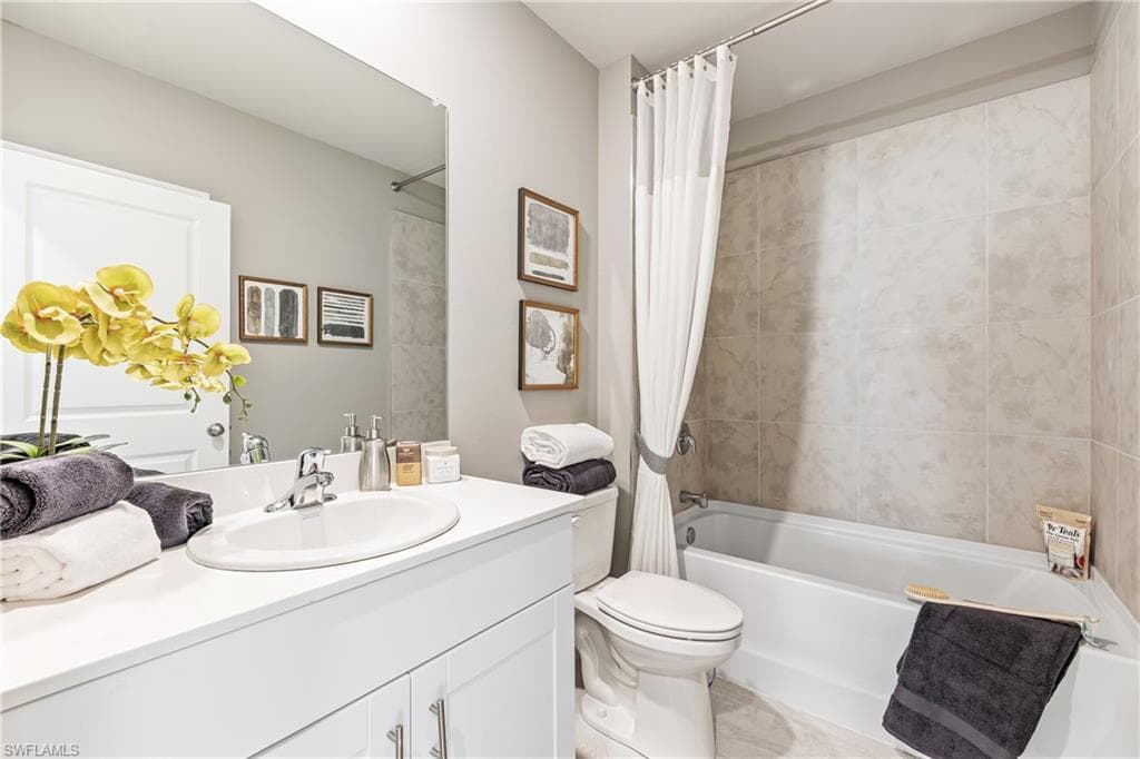 2704 28th Ave, Cape Coral, FL 33993-12