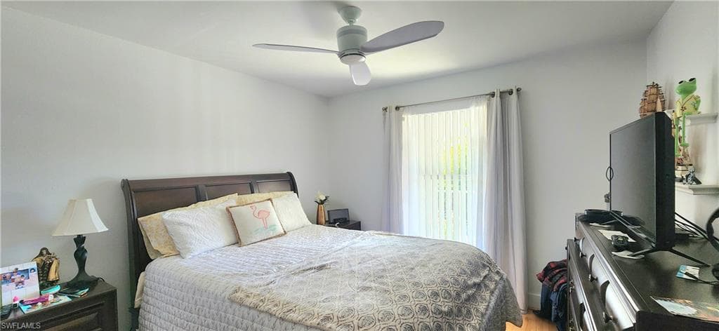 1330 Derbyshire Ct E203, Naples, FL 34116-7