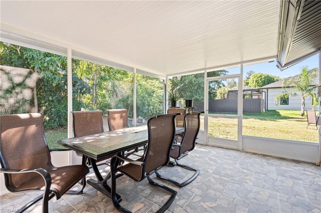 3042 Mango St, Fort Myers, FL 33916-24