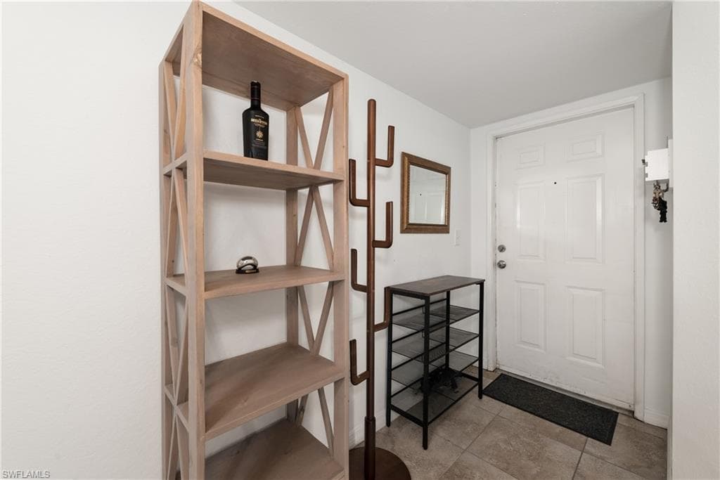 8290 Ibis Club Ln 902, Naples, FL 34104-13