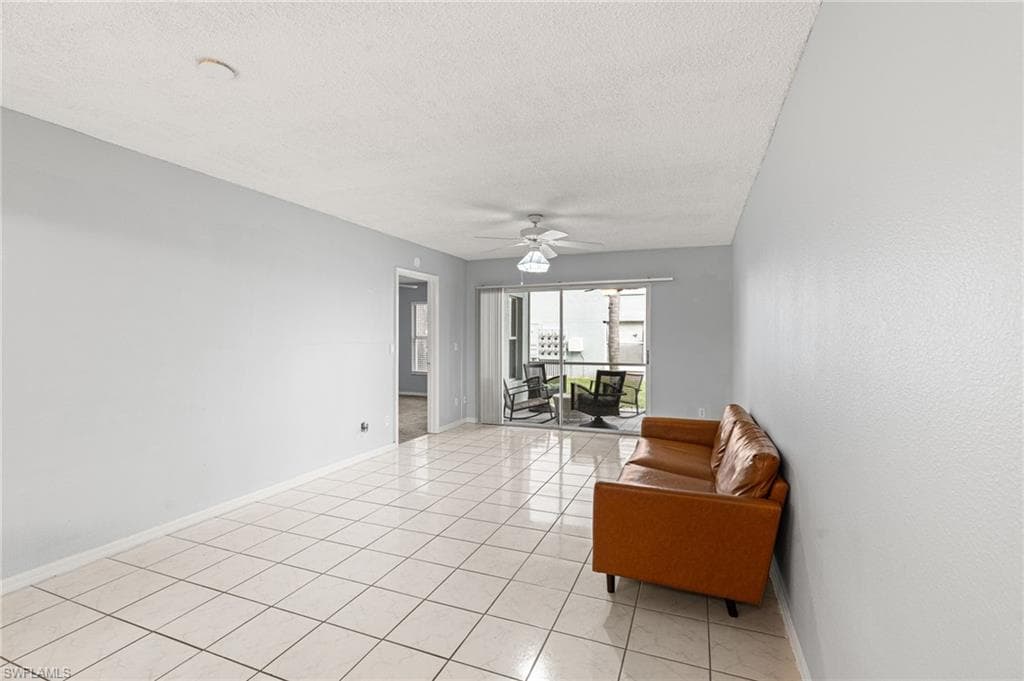 161 Wading Bird Cir L101, Naples, FL 34110-8