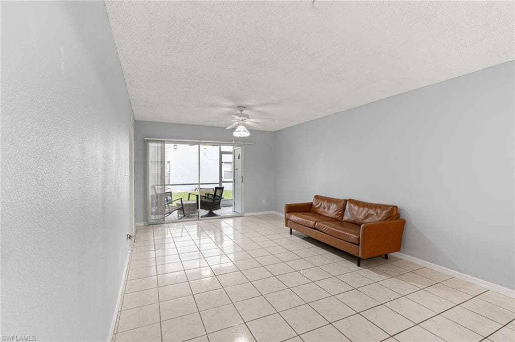 161 Wading Bird Cir L101, Naples, FL 34110-9