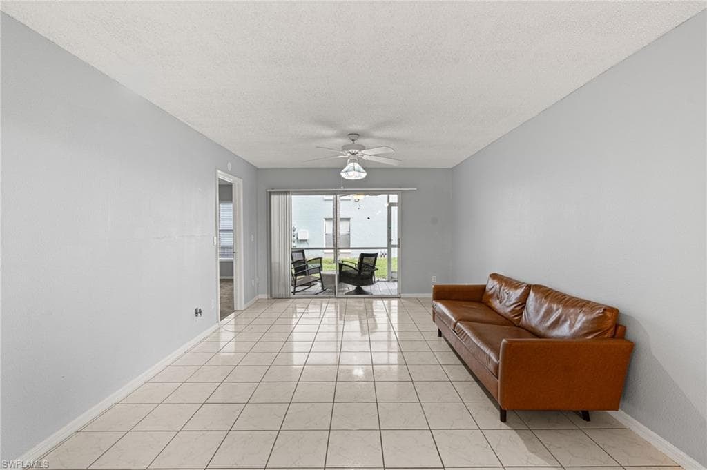 161 Wading Bird Cir L101, Naples, FL 34110-11