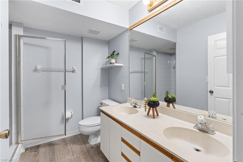 161 Wading Bird Cir L101, Naples, FL 34110-15