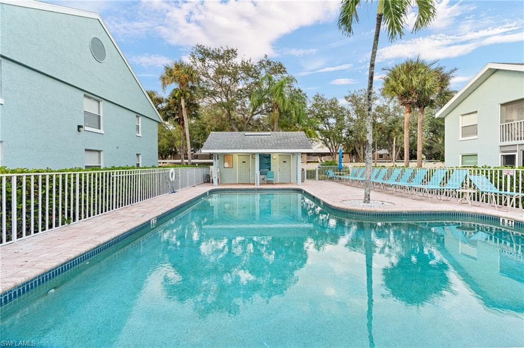 161 Wading Bird Cir L101, Naples, FL 34110-27