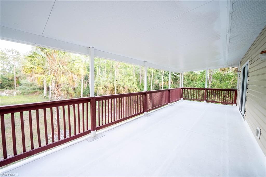 3110 4th St NW, Naples, FL 34120-8