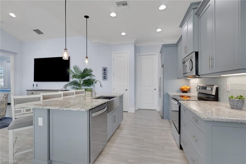 7309 Saona Ct, Naples, FL 34113-11