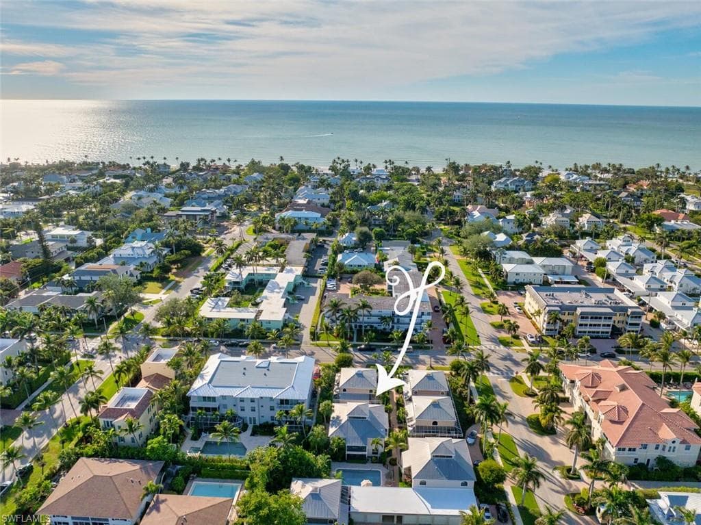 314 7th Ave S 8, Naples, FL 34102-18