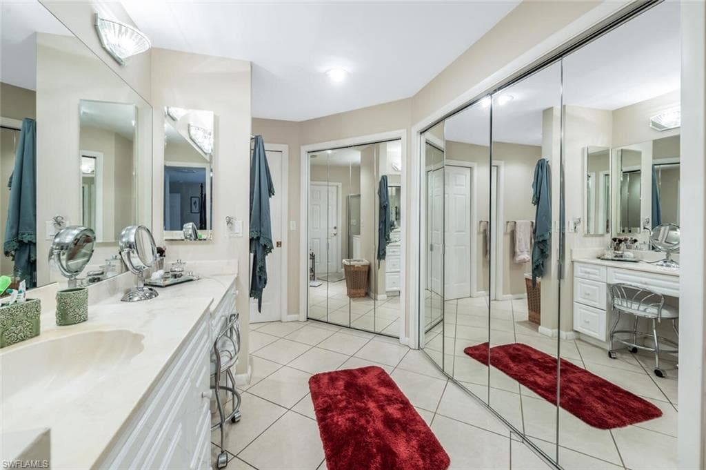 761 Pine Vale Dr, Naples, FL 34104-16