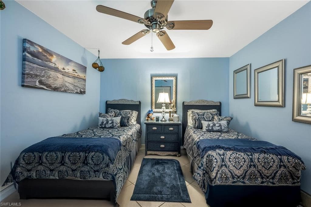 761 Pine Vale Dr, Naples, FL 34104-20