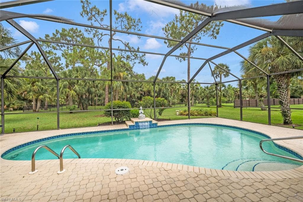 761 Pine Vale Dr, Naples, FL 34104-23