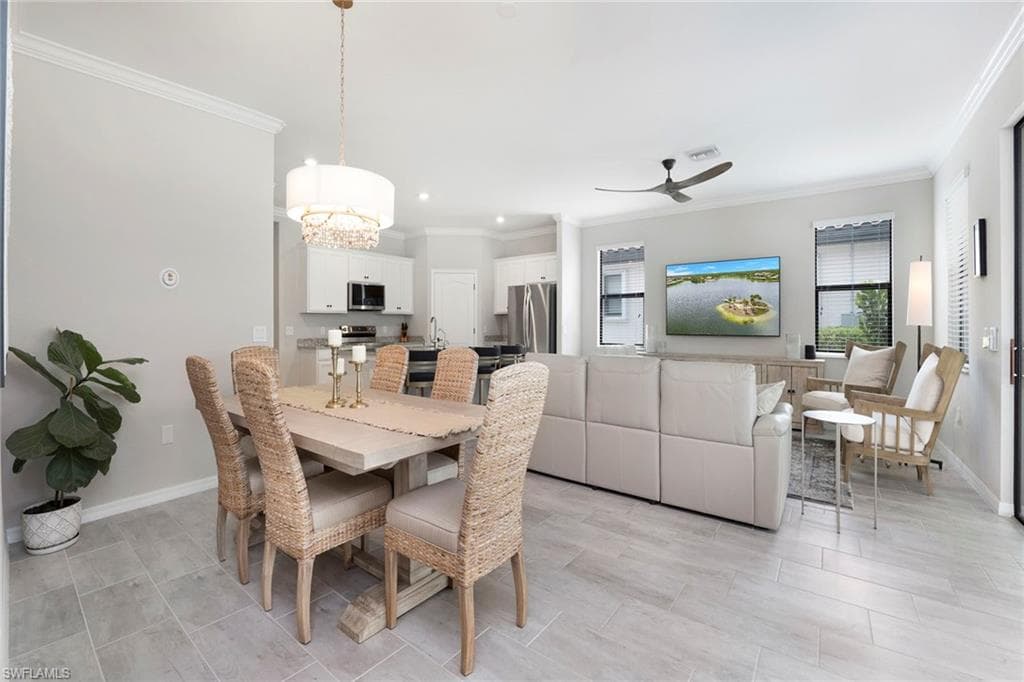 1597 Vizcaya Ln, Naples, FL 34113-14