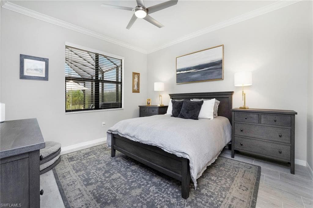 1597 Vizcaya Ln, Naples, FL 34113-16