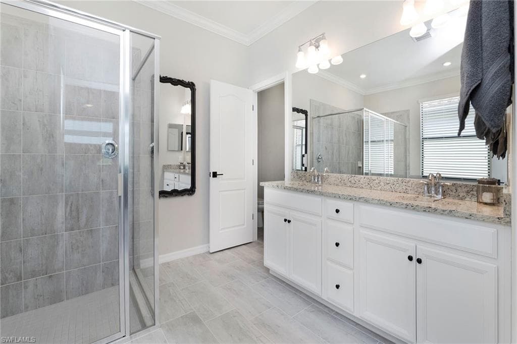 1597 Vizcaya Ln, Naples, FL 34113-19