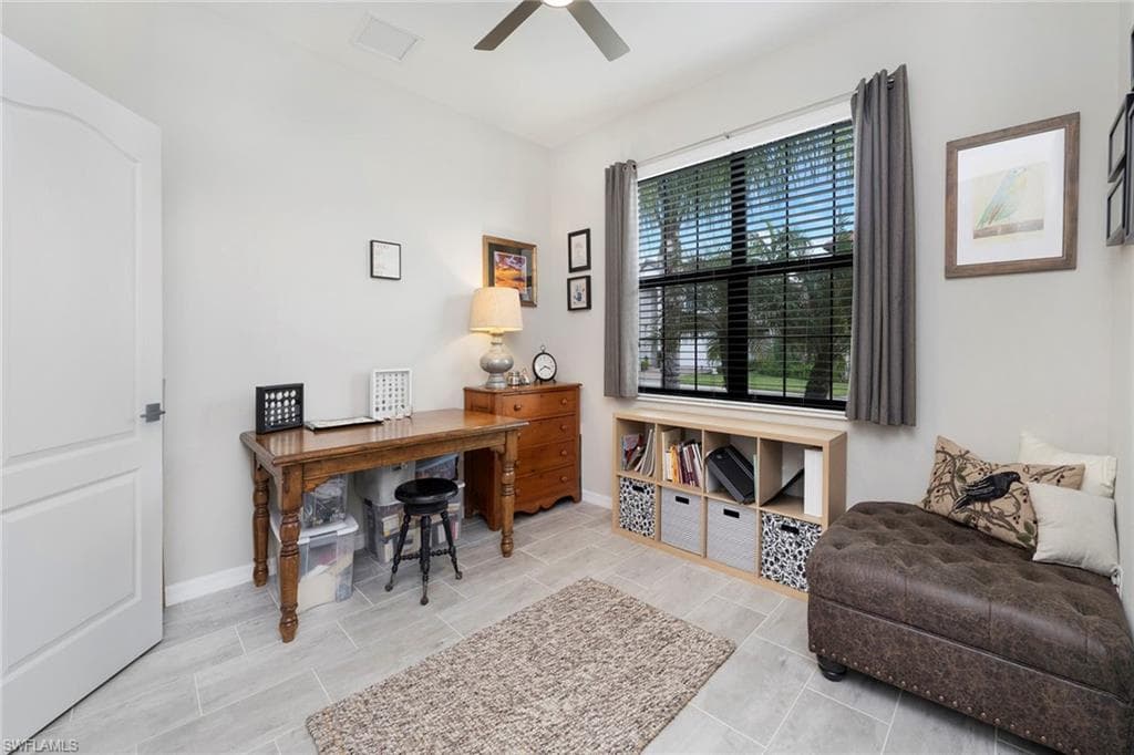 1597 Vizcaya Ln, Naples, FL 34113-25