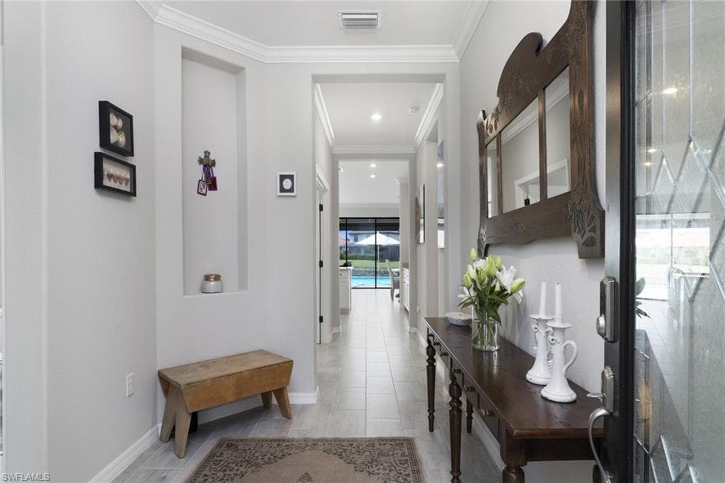 1597 Vizcaya Ln, Naples, FL 34113-26