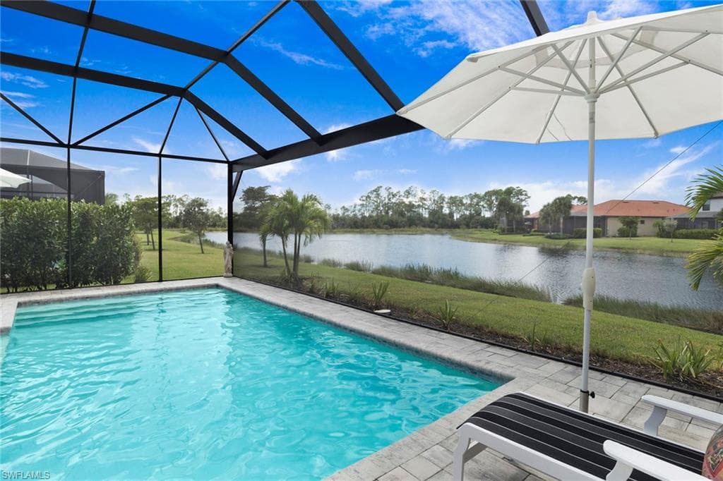 1597 Vizcaya Ln, Naples, FL 34113-31