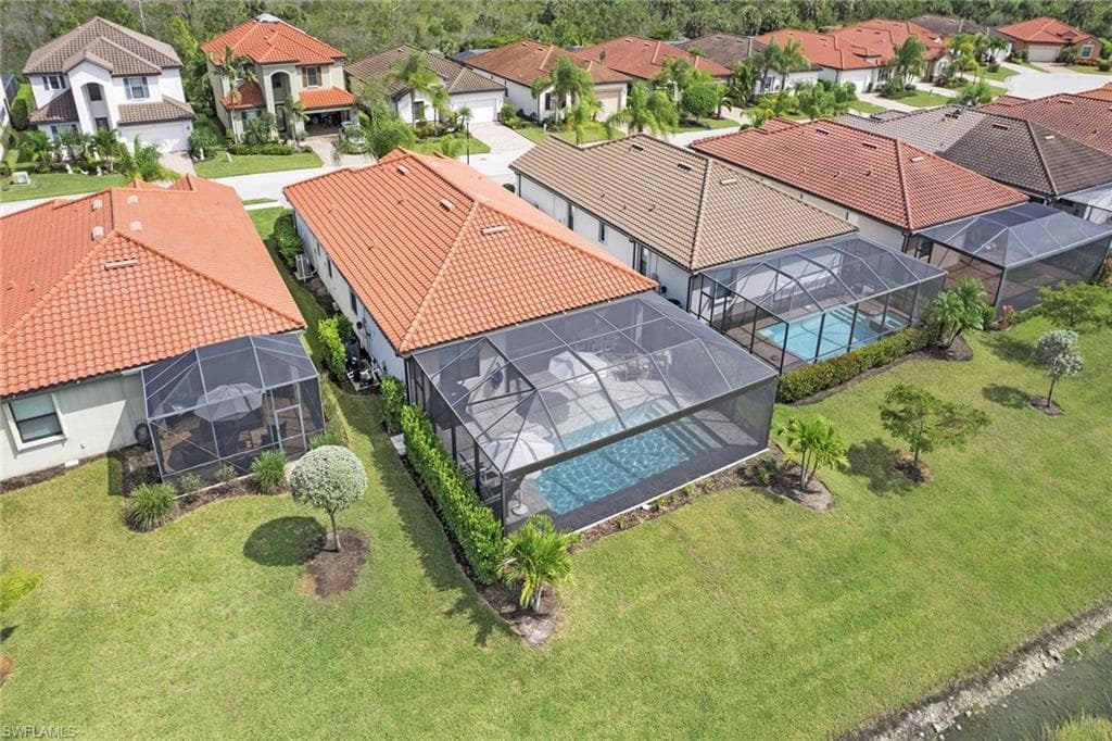 1597 Vizcaya Ln, Naples, FL 34113-34