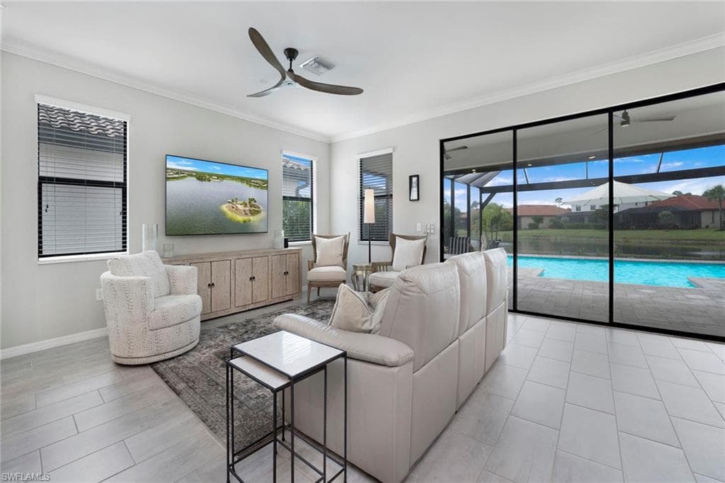 1597 Vizcaya Ln, Naples, FL 34113-3