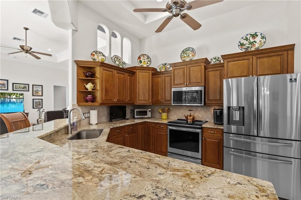 2874 Lone Pine Ln, Naples, FL 34119-13