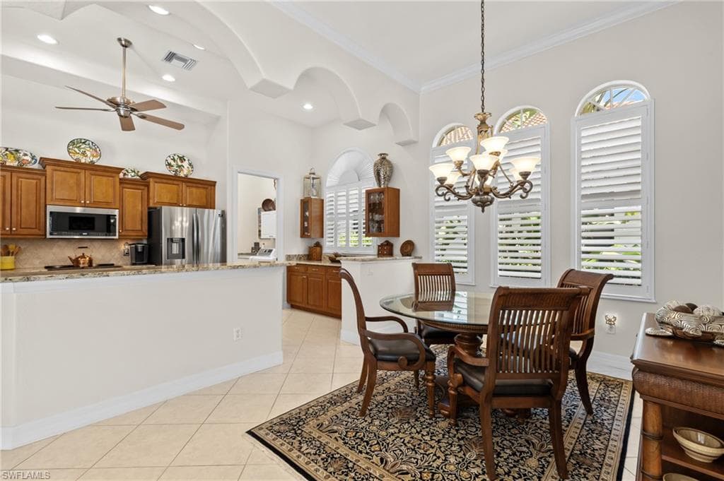 2874 Lone Pine Ln, Naples, FL 34119-16