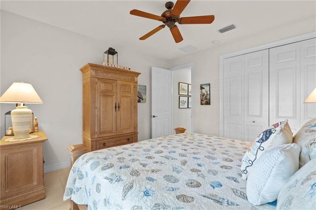 2874 Lone Pine Ln, Naples, FL 34119-26