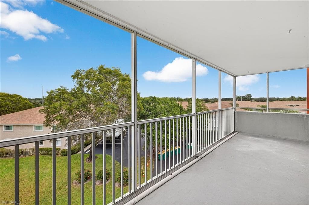 200 Pebble Beach Blvd D406, Naples, FL 34113-20