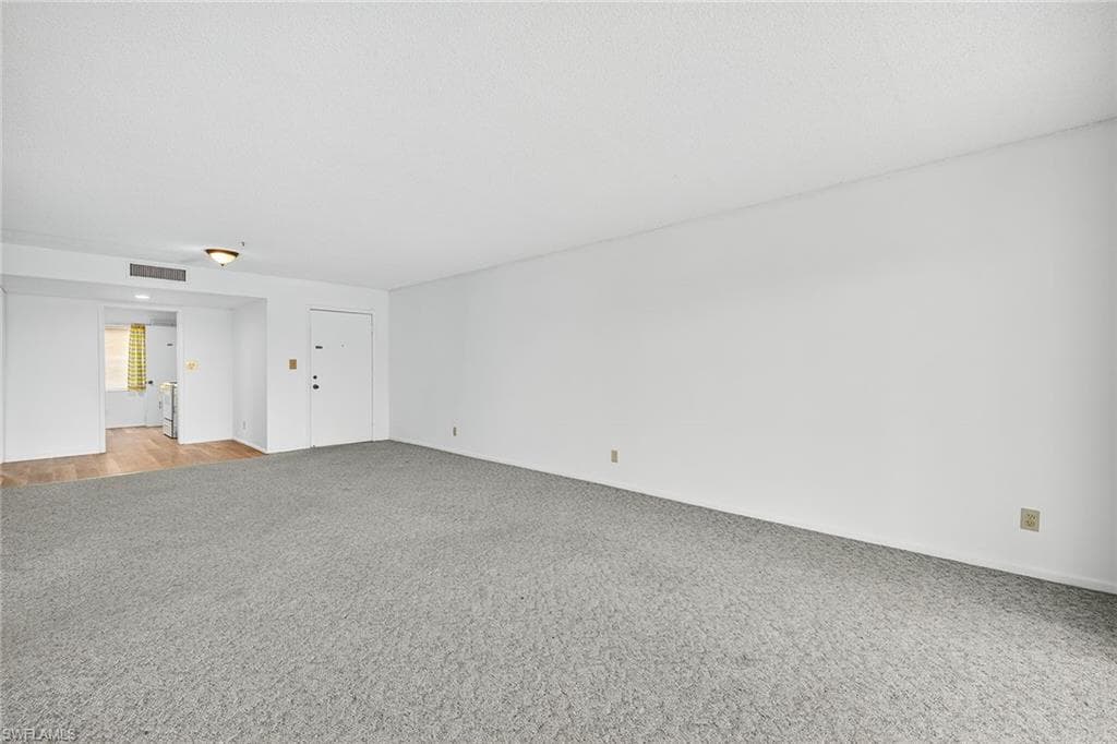 200 Pebble Beach Blvd D406, Naples, FL 34113-3