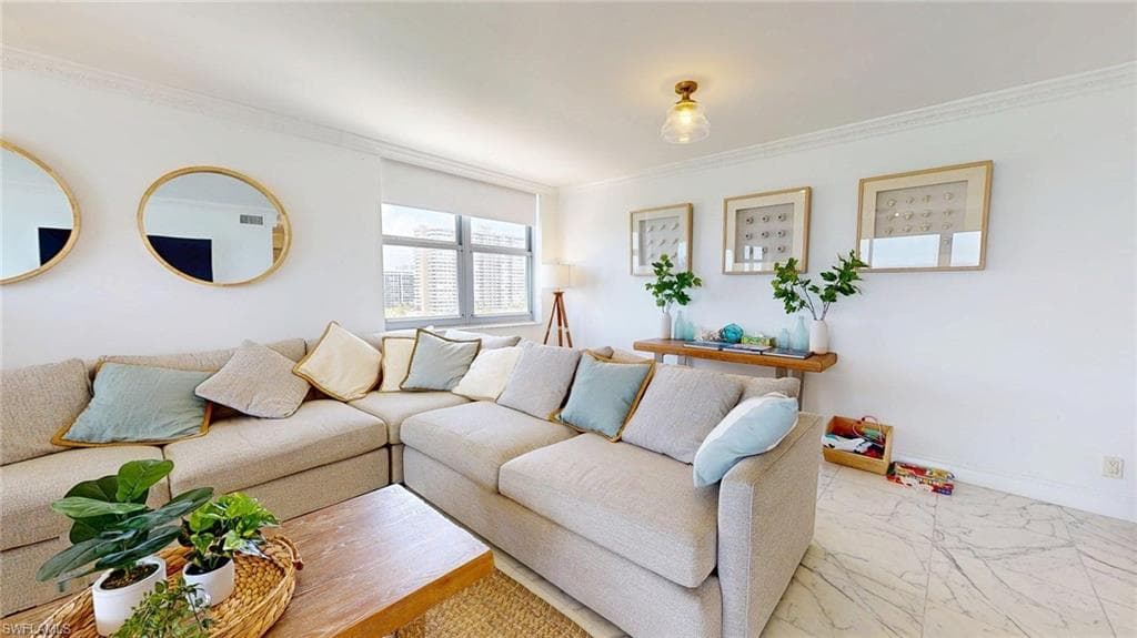 1912 Ocean Dr 9a, Hallandale Beach, FL 33009-7