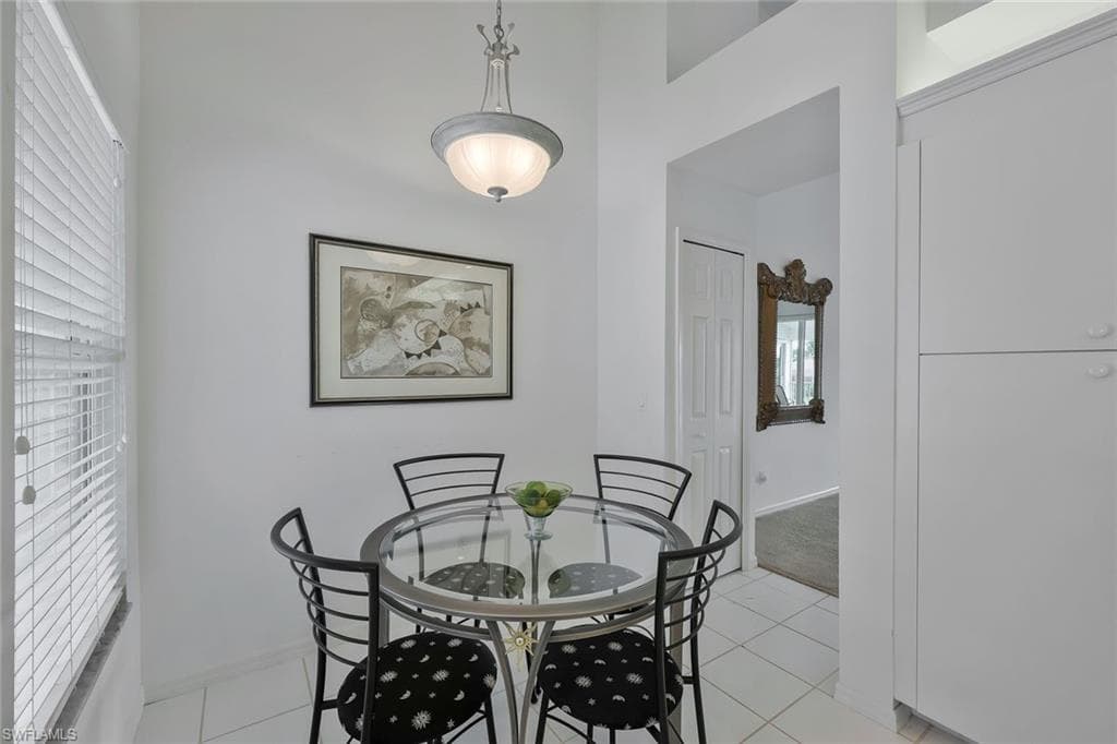 5963 Sand Wedge Ln 207, Naples, FL 34110-10