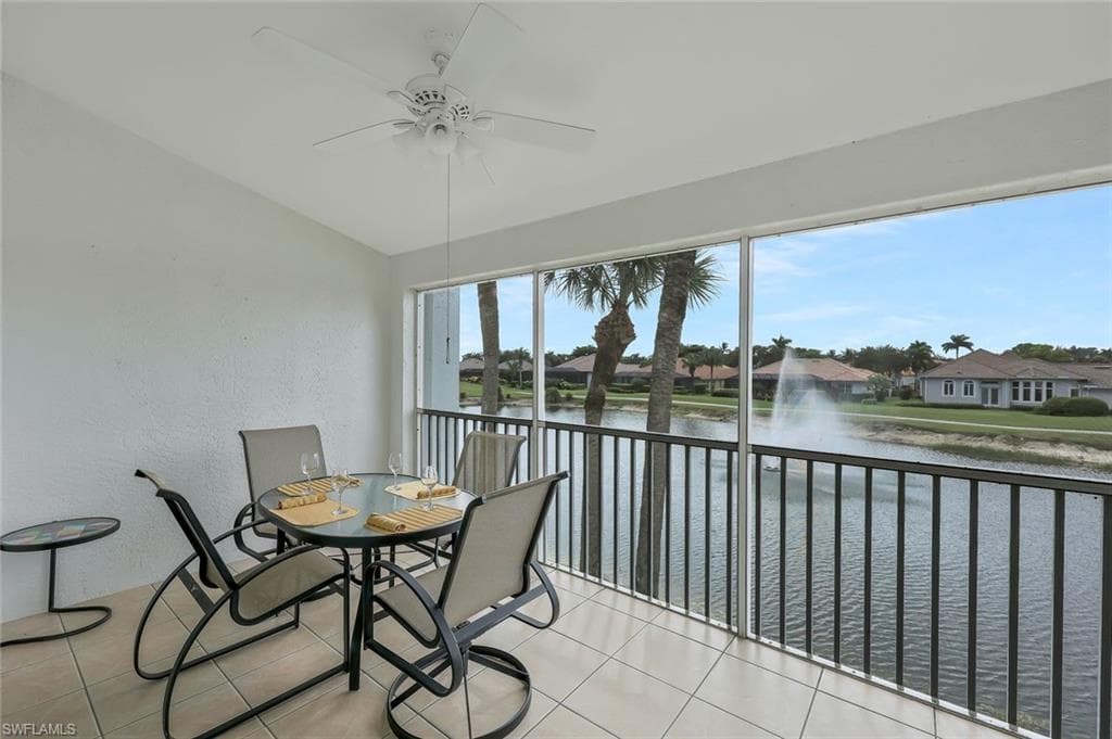 5963 Sand Wedge Ln 207, Naples, FL 34110-20