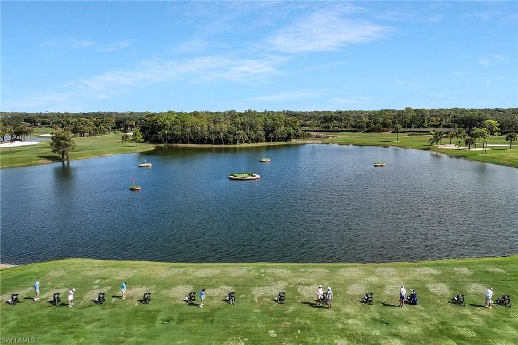 5963 Sand Wedge Ln 207, Naples, FL 34110-29