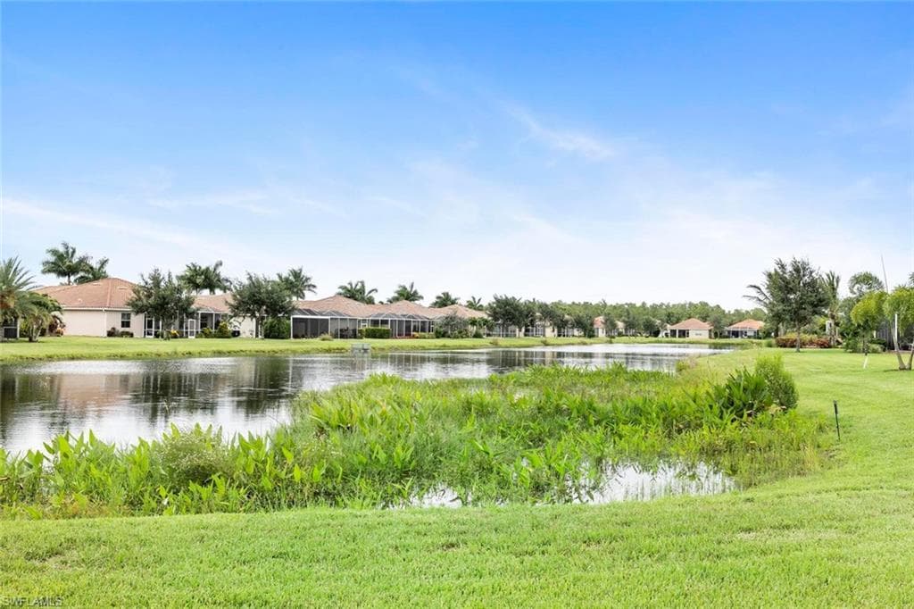 14598 Grapevine Dr, Naples, FL 34114-20