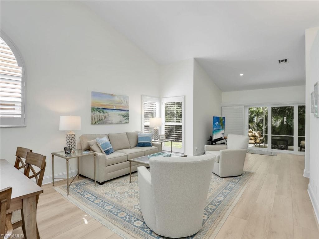 15337 Wimborne Ln 5, Naples, FL 34110-9