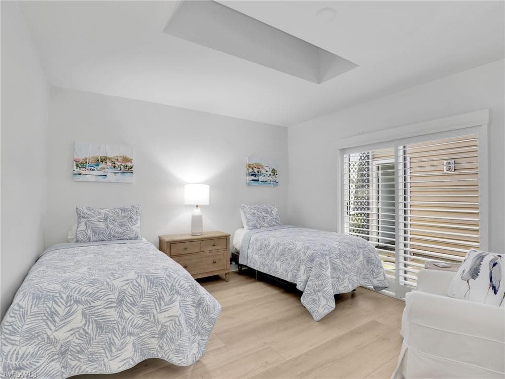 15337 Wimborne Ln 5, Naples, FL 34110-16