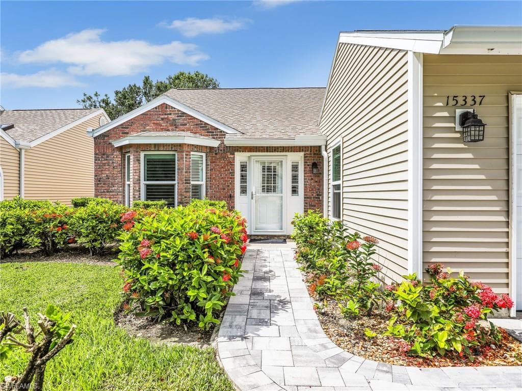 15337 Wimborne Ln 5, Naples, FL 34110-2