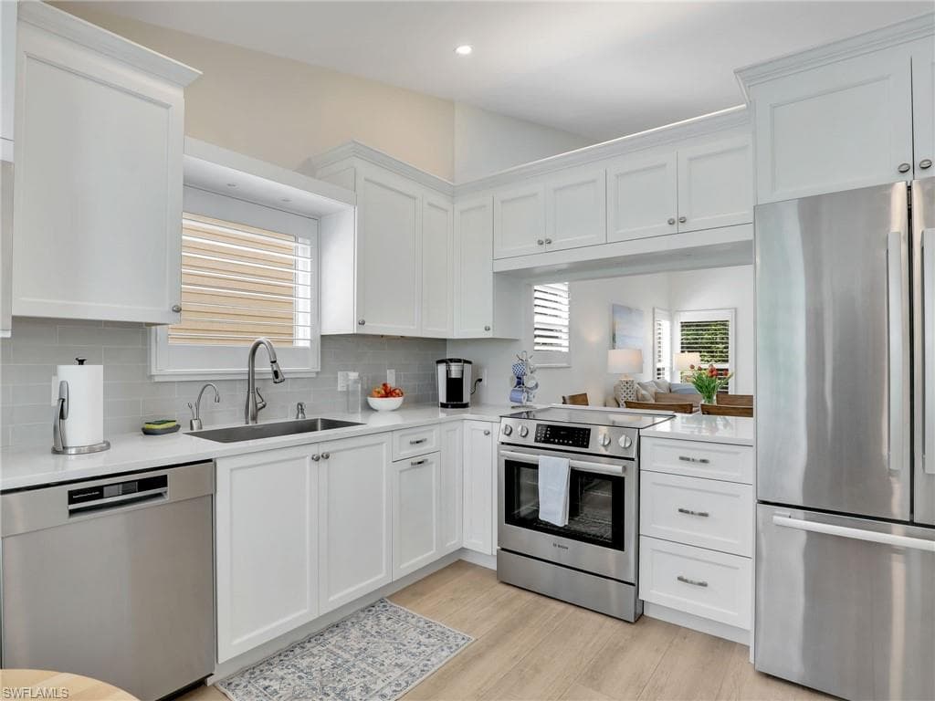 15337 Wimborne Ln 5, Naples, FL 34110-7