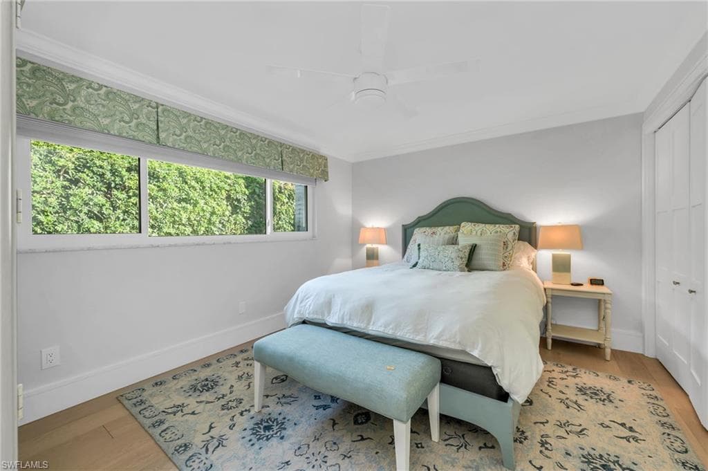 635 Fountainhead Ln, Naples, FL 34103-16