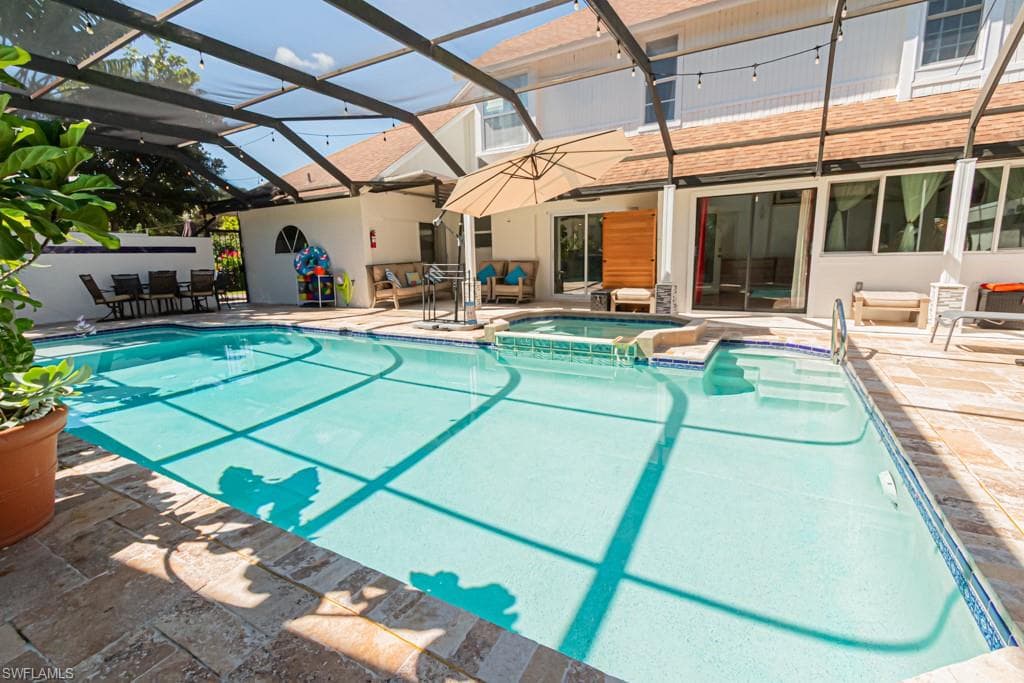 740 31st St SW, Naples, FL 34117-22