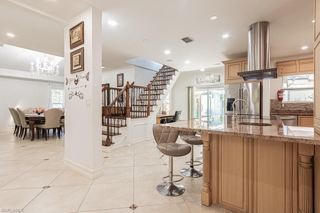 740 31st St SW, Naples, FL 34117-27