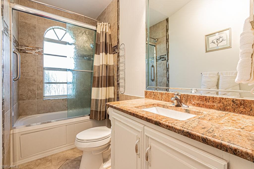 740 31st St SW, Naples, FL 34117-37